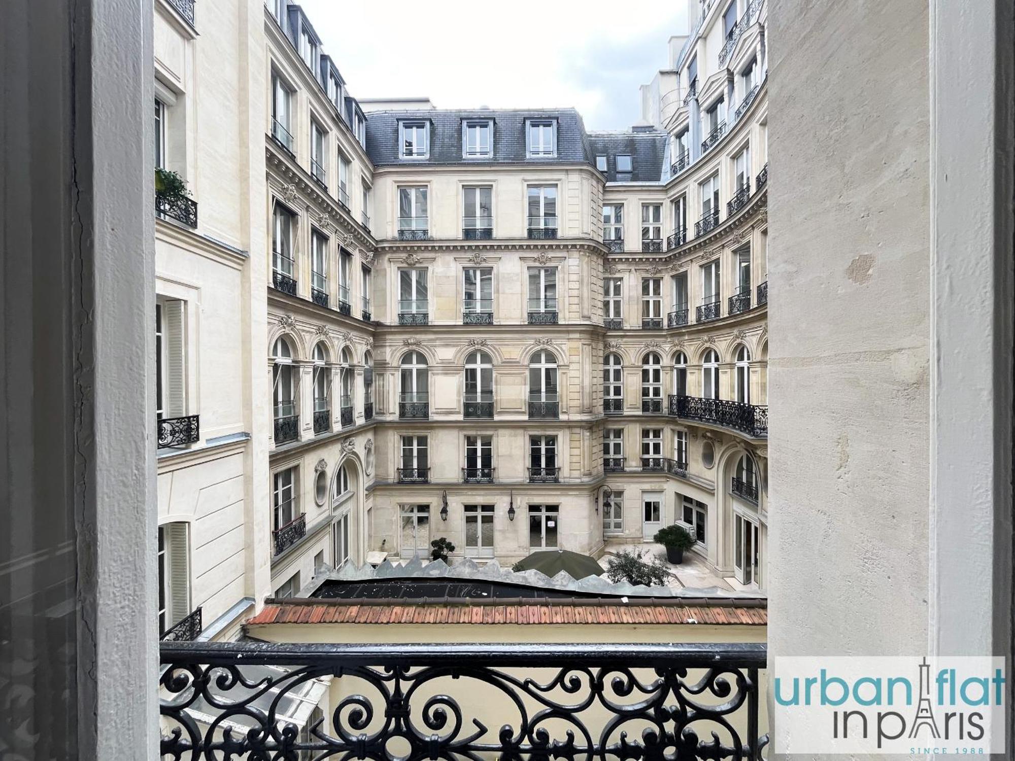 90 - Karl Lagerfeld Lafayette Apartment Париж Екстериор снимка